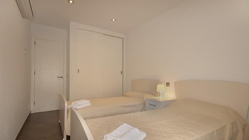 Apartment Ebony Bedroom 3