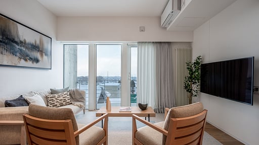 Apartment Kaku Place 2 BR Garden Living room