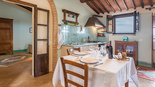 Apartment Mandarino Podere Bagnolo Dining area