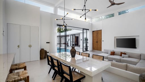 Apricot House Dining area