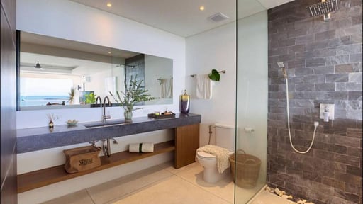 Aqua 208 Villa Bedroom 1