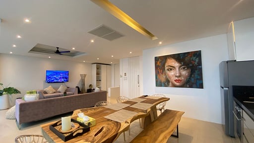 Aqua 208 Villa Dining area