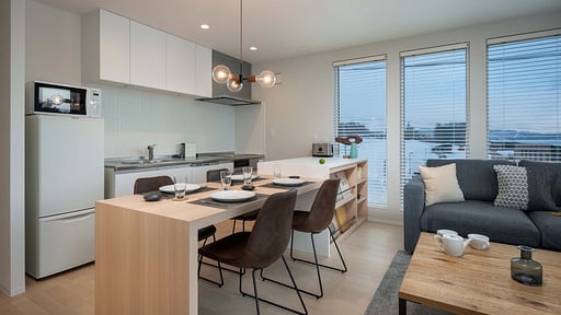 ArtHouse Apartments 2BR Dining area