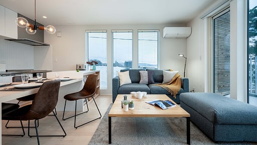 ArtHouse Apartments 2BR Living room