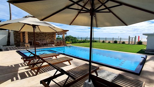 Aryan Beach Villa Swimming pool