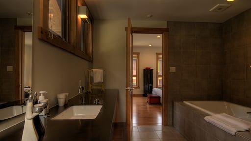 Asahi Lodge Bedroom 2