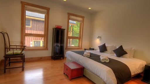 Asahi Lodge Bedroom 2