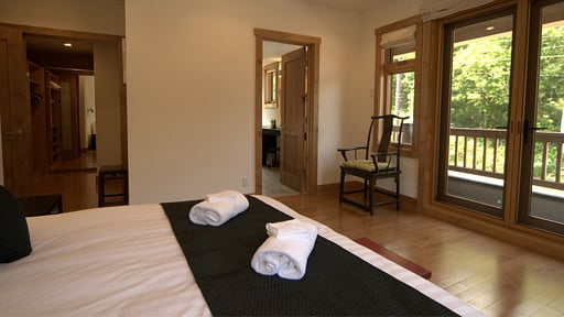 Asahi Lodge Bedroom 2