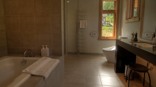 Asahi Lodge Bedroom 4