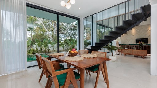 ASAI Two Bedrooms Boutique Pool Villa Dining area