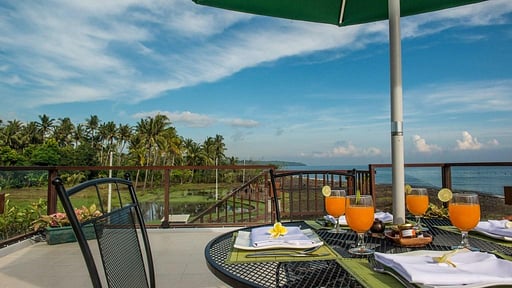 Villa Ashling Dining area