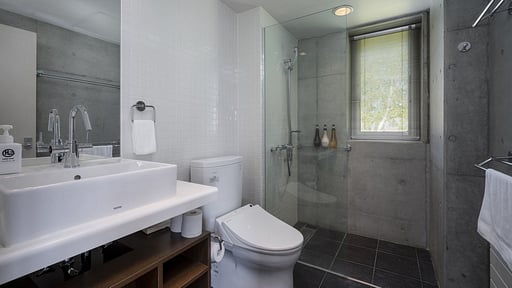 Asobidokoro Bedroom 1