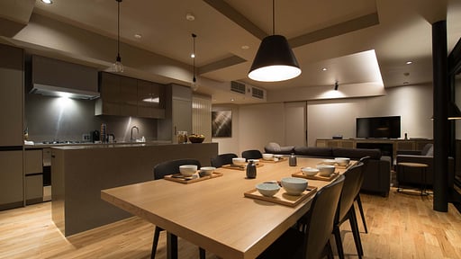 Aspect Niseko Five Bedroom Platinum Executive Suite Dining area