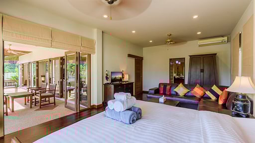 Aster Villa Bedroom 1