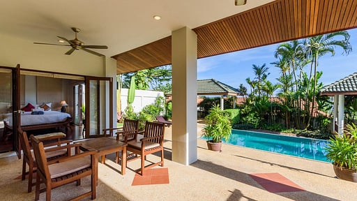 Aster Villa Terrace/Veranda