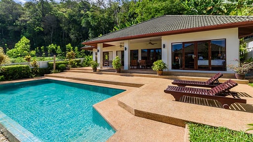 Aster Villa Swimming pool