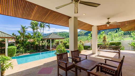 Aster Villa Terrace/Veranda