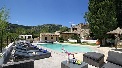 Atrium House Бассейн