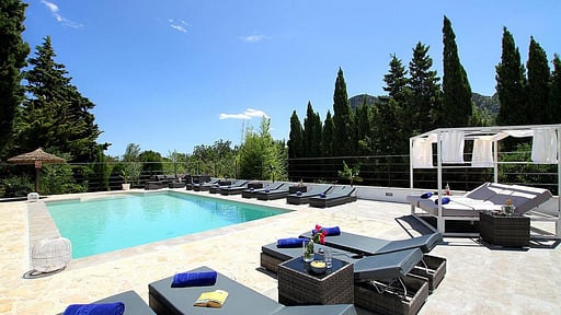 Atrium House Бассейн