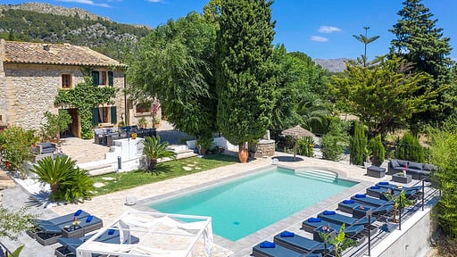 Atrium House Бассейн