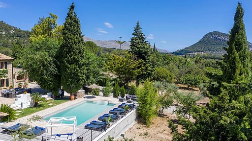 Atrium House Фото с дрона