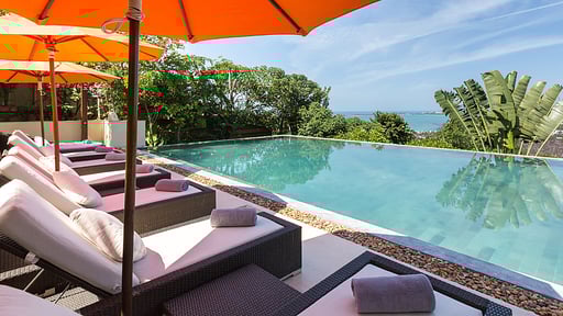 Atulya Residence Бассейн