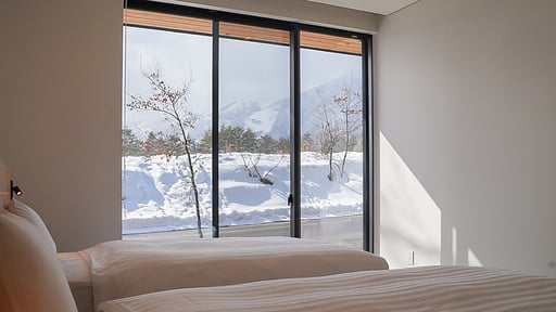 Aura Chalet Bedroom 2
