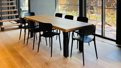 Aurora Chalet Dining area