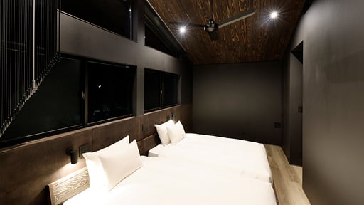 Aurora Chalet Bedroom 2