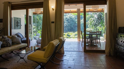 Avalon and Acland Villa Cucina