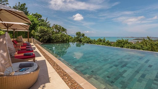 Avasara Residence Swimming pool