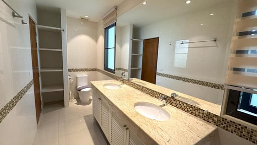 Avenue Villa Schlafzimmer 1