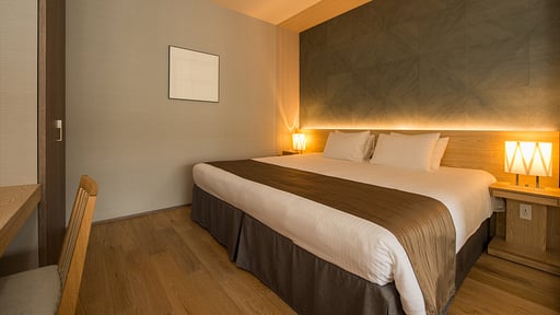 Aya Niseko 1.5 Bedroom Village View Bedroom 1