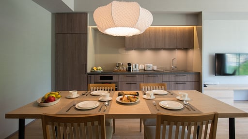 Aya Niseko Two Bedroom Ski Resort View Dining area