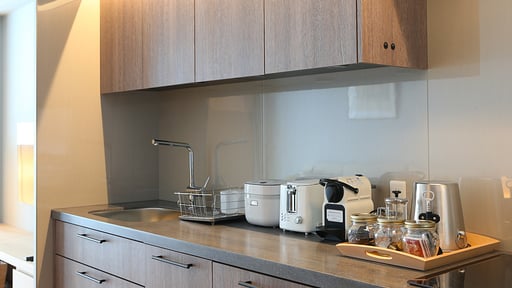 Aya Niseko Two Bedroom Ski Resort View Dining area