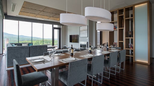 Aya Niseko Penthouse A Yotei View Dining area