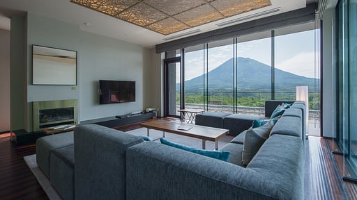 Aya Niseko Penthouse B Yotei View