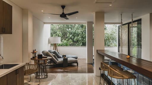 Ayona Villa Canggu Grand One Dining area