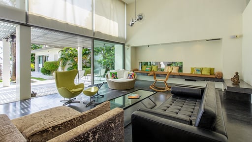 Baan Asan Living room 1