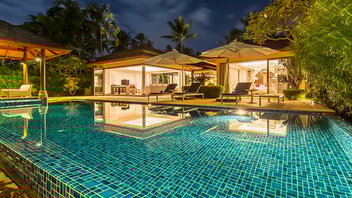 Baan Ban Buri Swimming pool