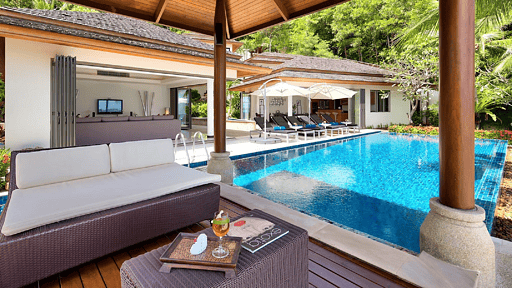 Baan Benjamart Swimming pool