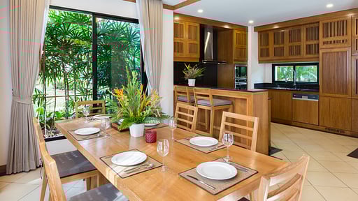 Baan Bua 2 Tree Villa Dining area