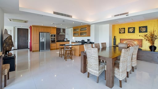 Baan Bua Sawan Dining area