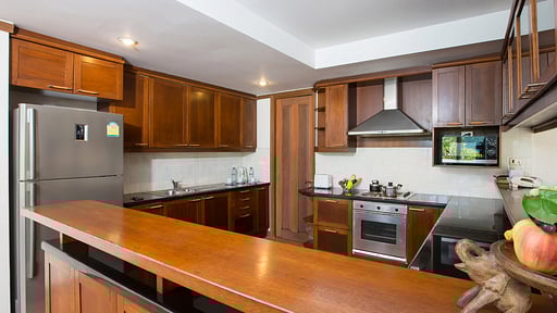 Baan Chaitalay Kitchen