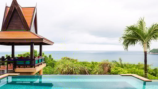 Baan Hen Kata Swimming pool