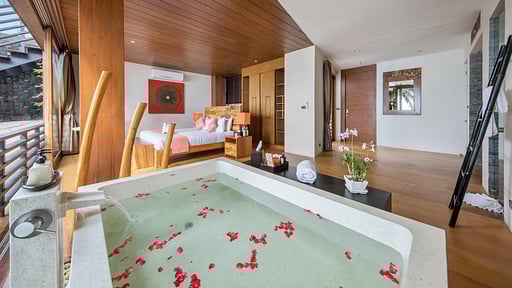 Baan Hinyai Bedroom 4