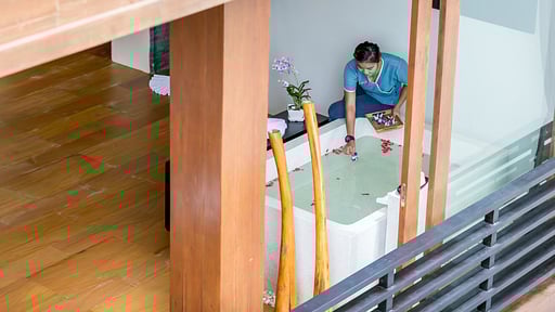 Baan Hinyai Villa staff