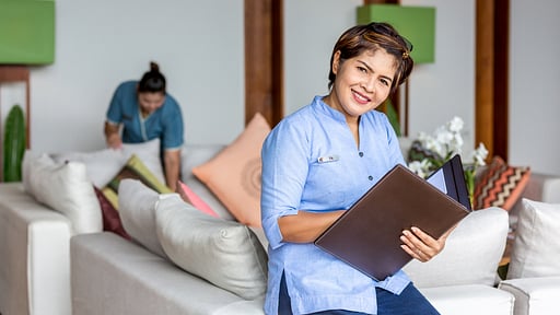 Baan Hinyai Villa staff