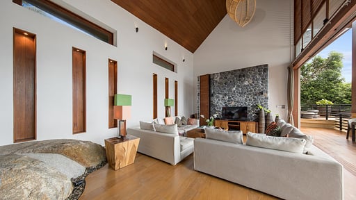 Baan Hinyai Living room