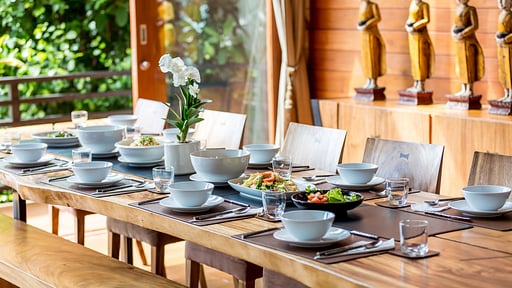 Baan Hinyai Dining area